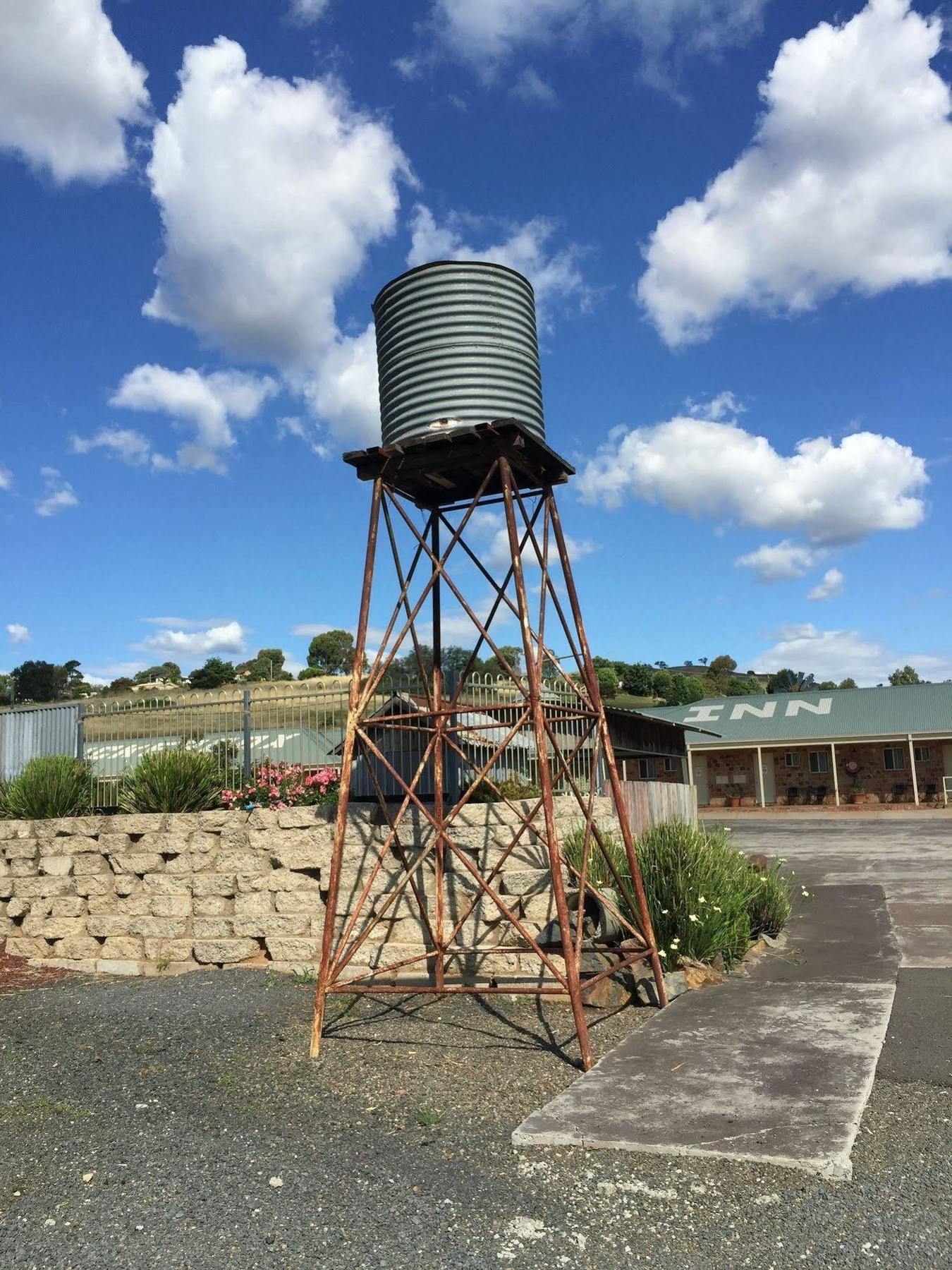 Tuckerbox Motor Inn Gundagai Buitenkant foto